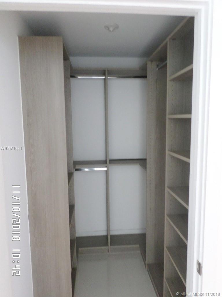 PARAISO BAY - Residential Lease