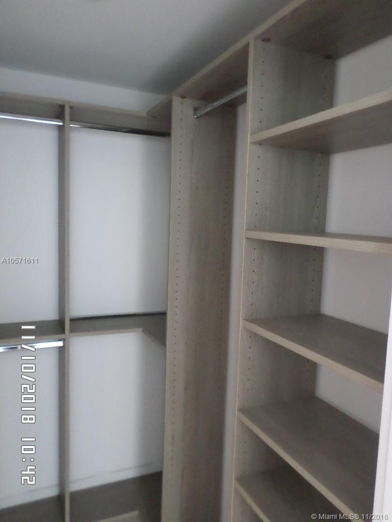 PARAISO BAY - Residential Lease