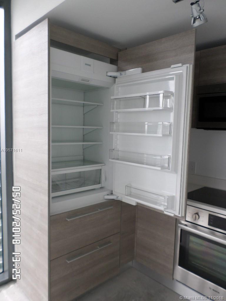 PARAISO BAY - Residential Lease