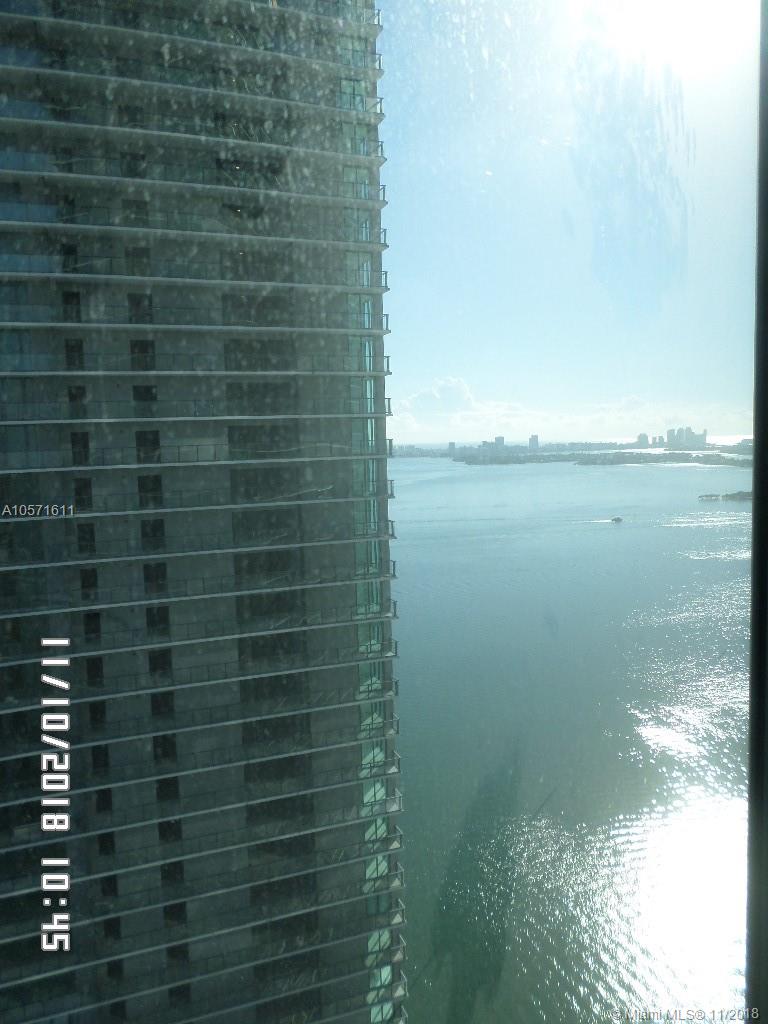 PARAISO BAY - Residential Lease