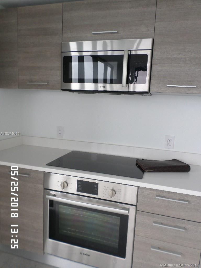 PARAISO BAY - Residential Lease