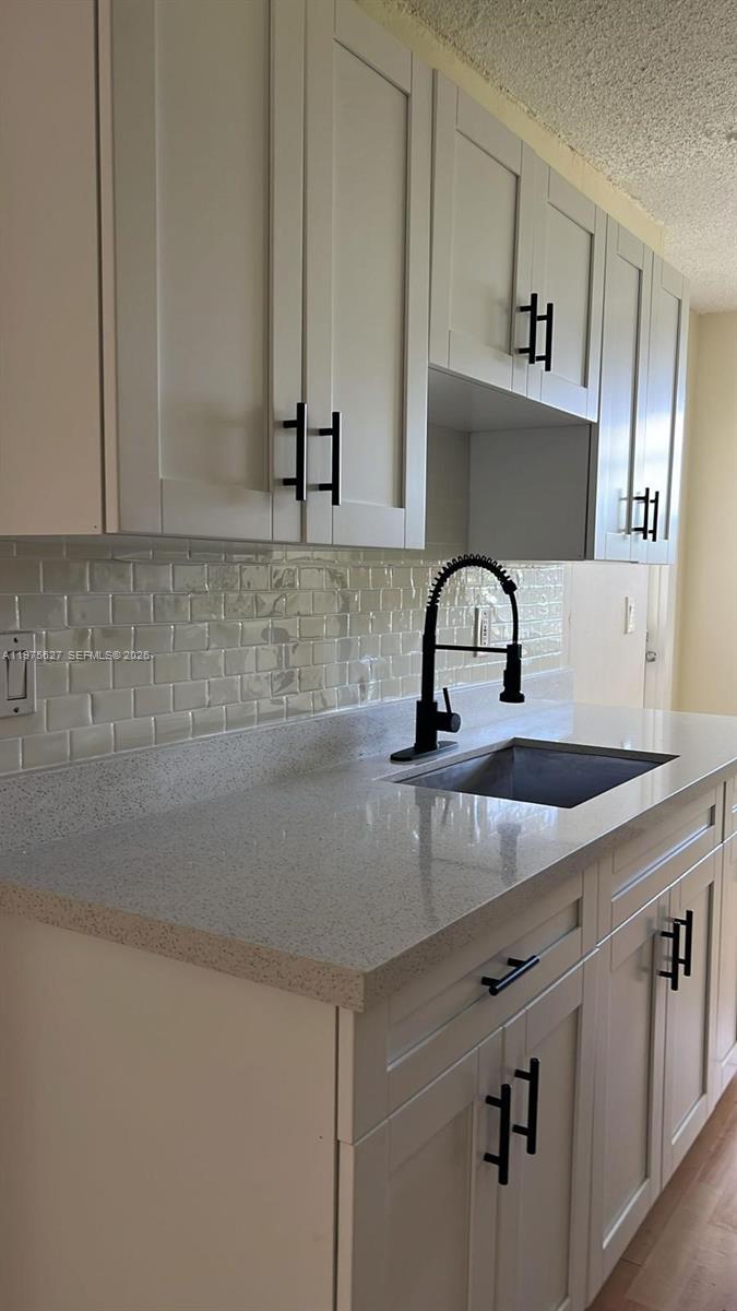 LSOLEI AT HALLANDALE BEAC - Residential