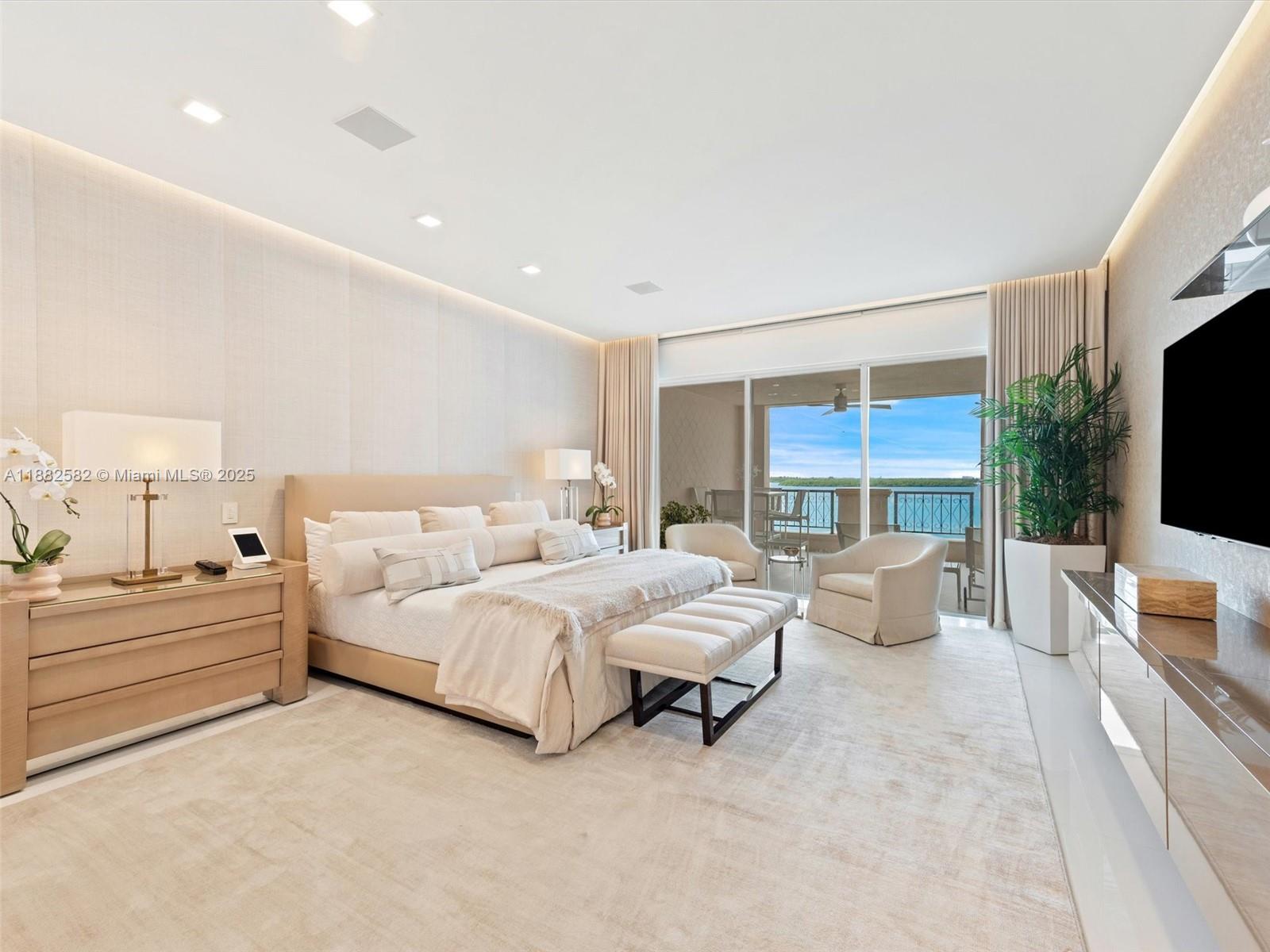 5000 BAYVIEW AT FISHER IS - Residential