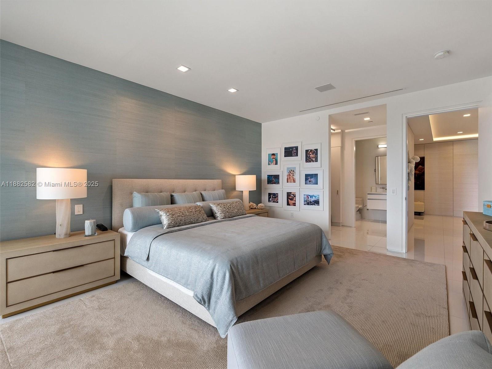 5000 BAYVIEW AT FISHER IS - Residential