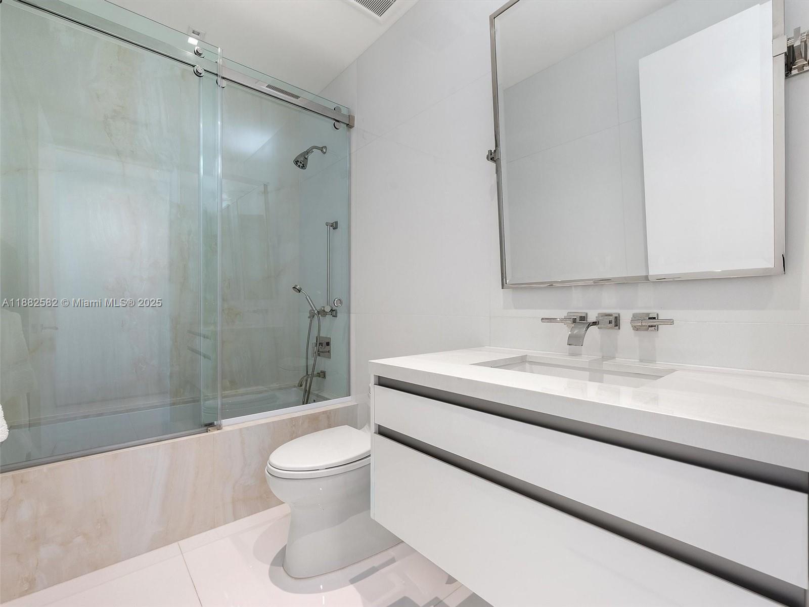 5000 BAYVIEW AT FISHER IS - Residential