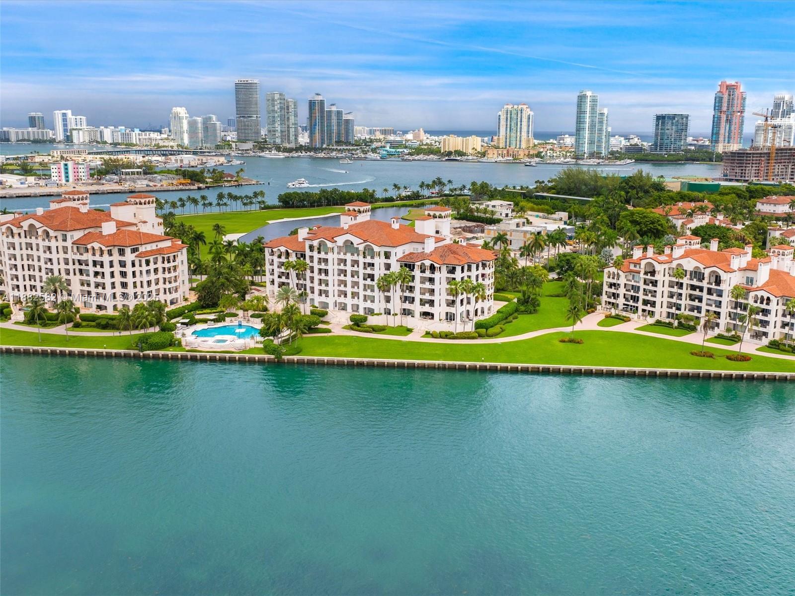 5000 BAYVIEW AT FISHER IS - Residential