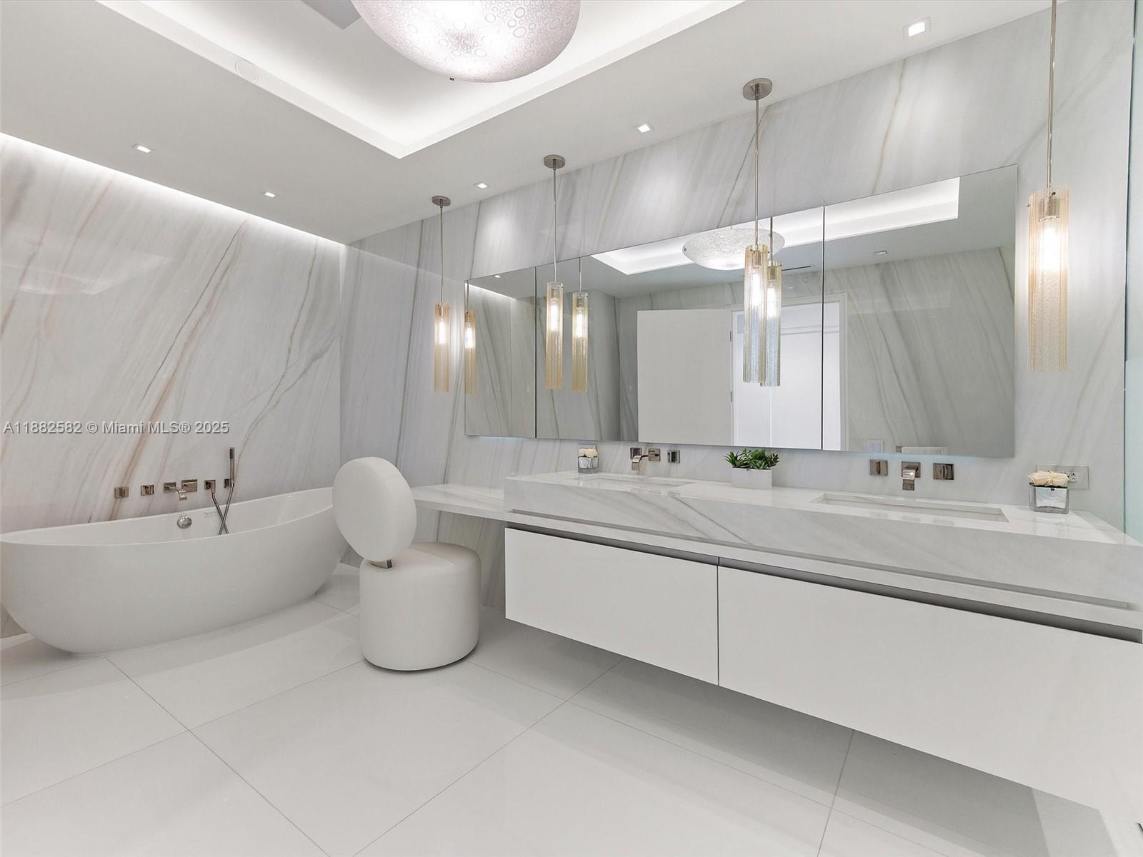5000 BAYVIEW AT FISHER IS - Residential