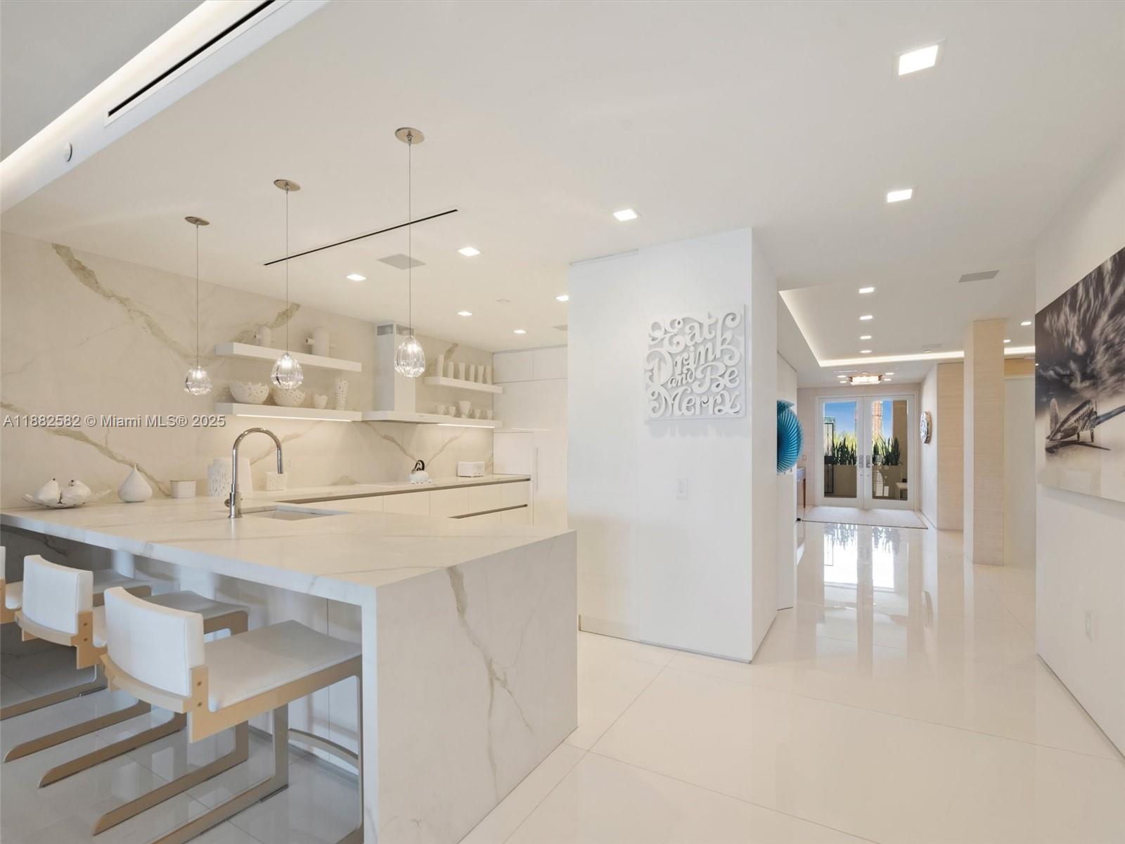 5000 BAYVIEW AT FISHER IS - Residential