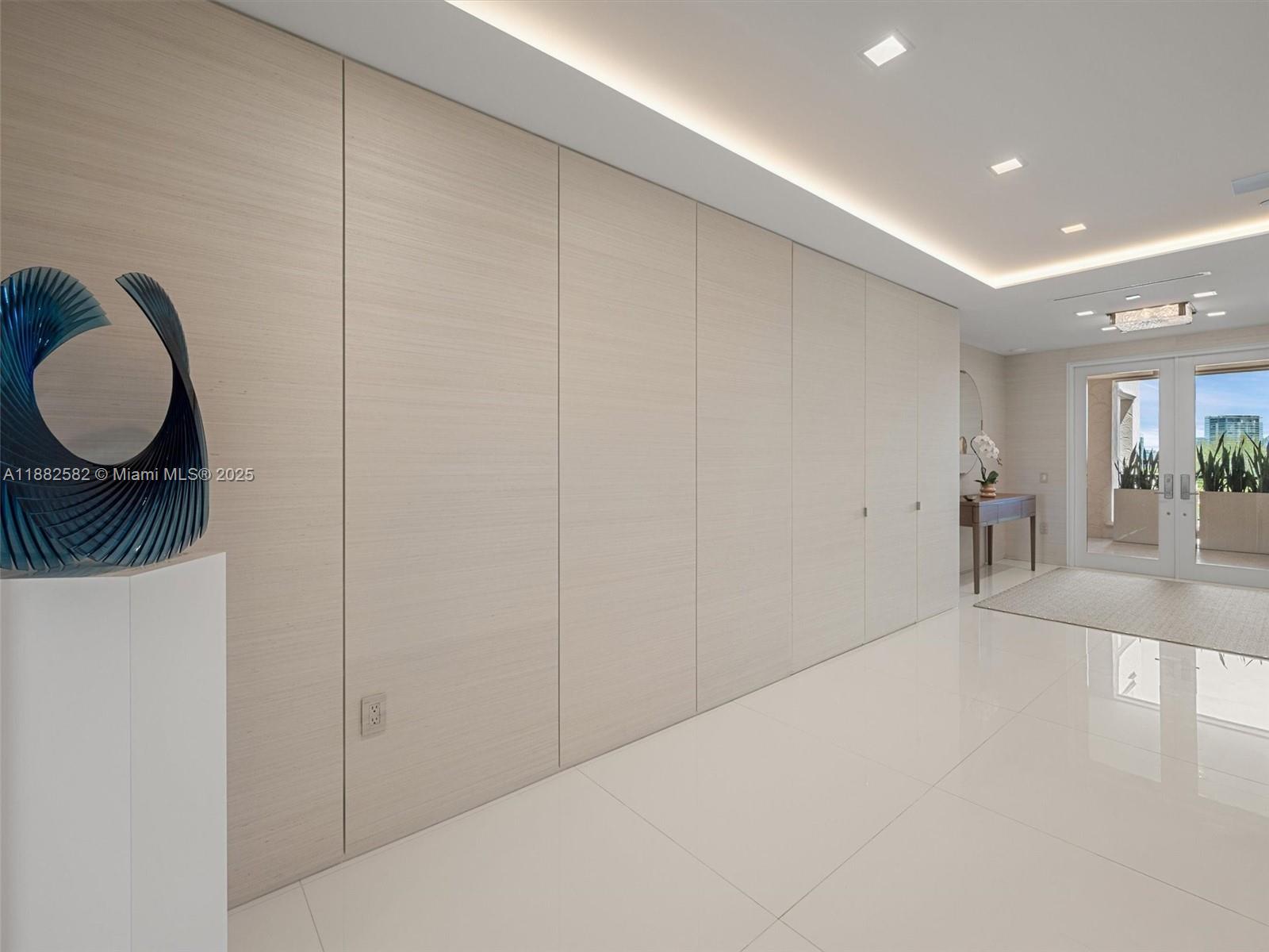 5000 BAYVIEW AT FISHER IS - Residential
