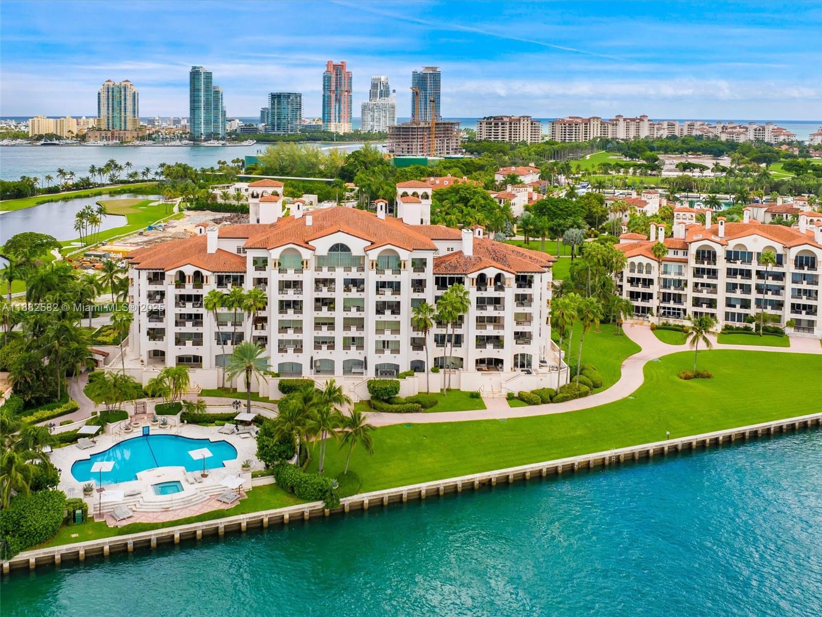 5000 BAYVIEW AT FISHER IS - Residential