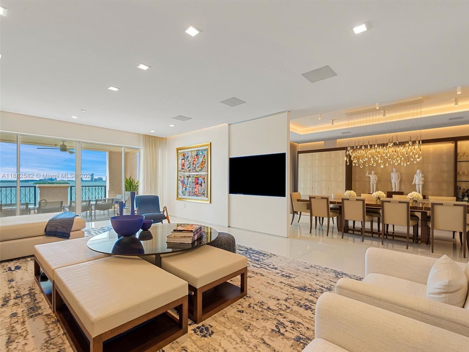 5000 BAYVIEW AT FISHER IS - Residential
