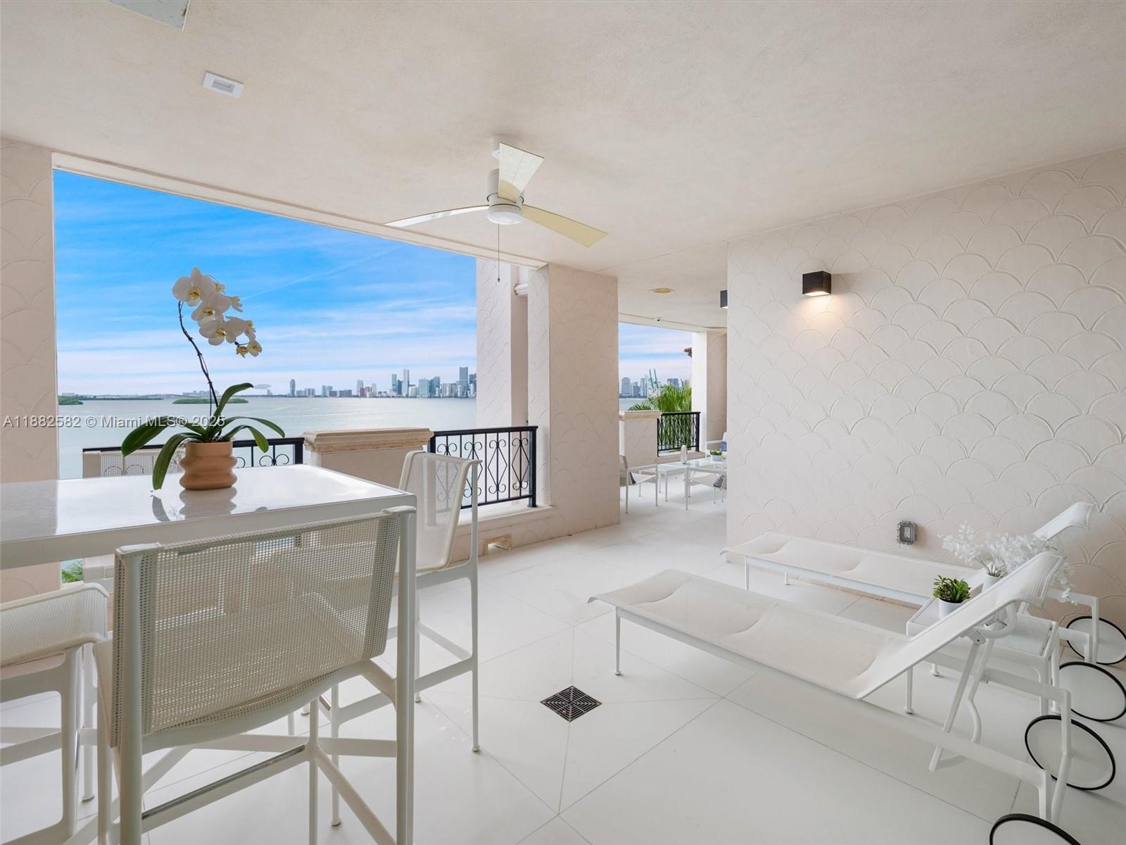 5000 BAYVIEW AT FISHER IS - Residential