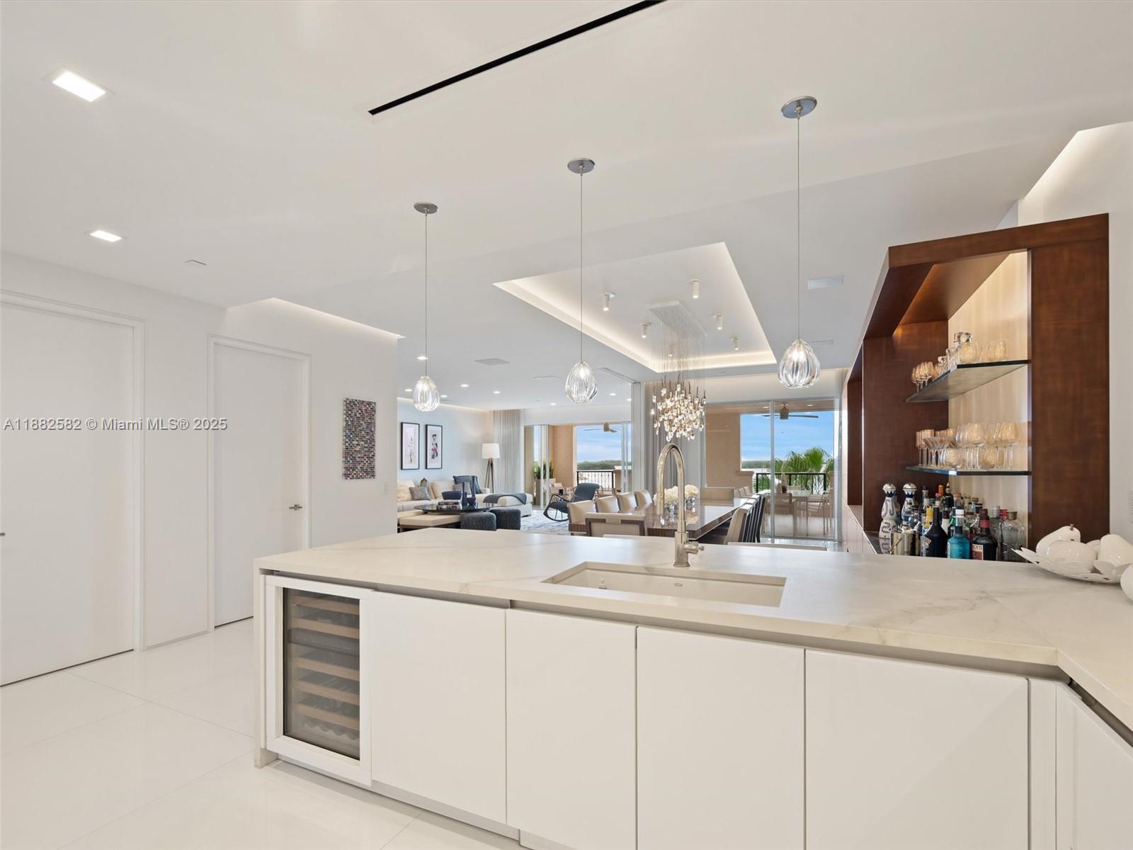 5000 BAYVIEW AT FISHER IS - Residential