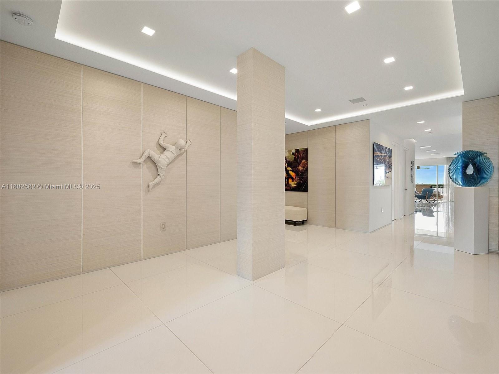 5000 BAYVIEW AT FISHER IS - Residential