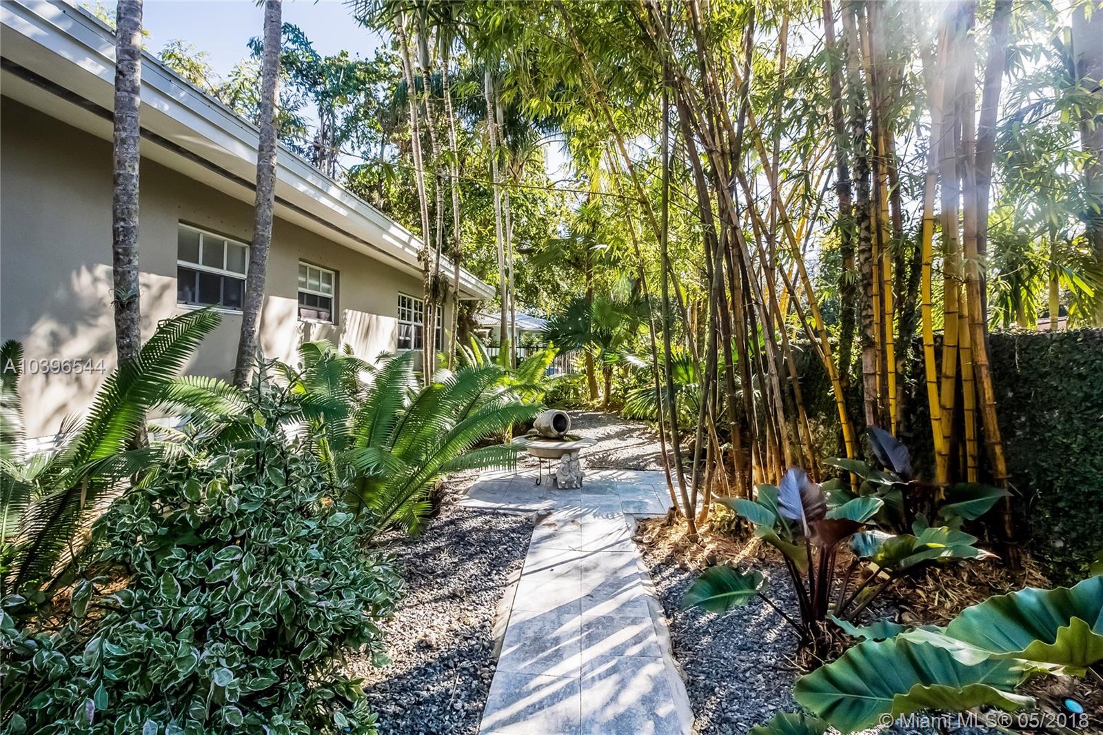 CRYSTAL HEIGHTS - Residential