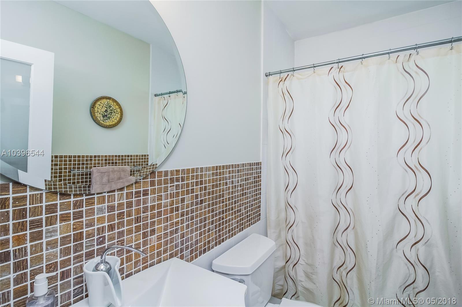 CRYSTAL HEIGHTS - Residential