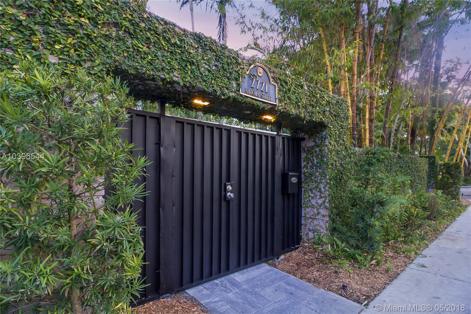 CRYSTAL HEIGHTS - Residential