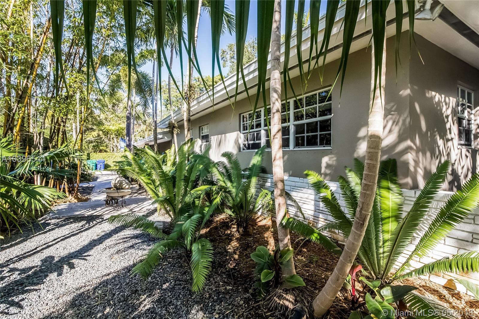 CRYSTAL HEIGHTS - Residential