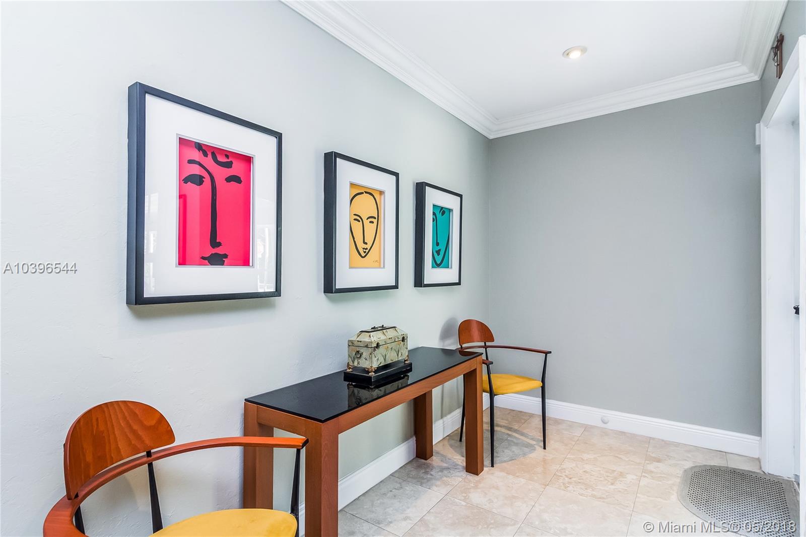 CRYSTAL HEIGHTS - Residential