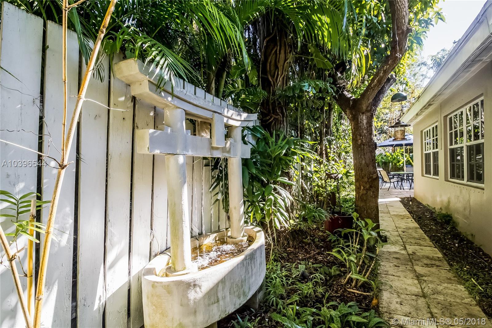 CRYSTAL HEIGHTS - Residential