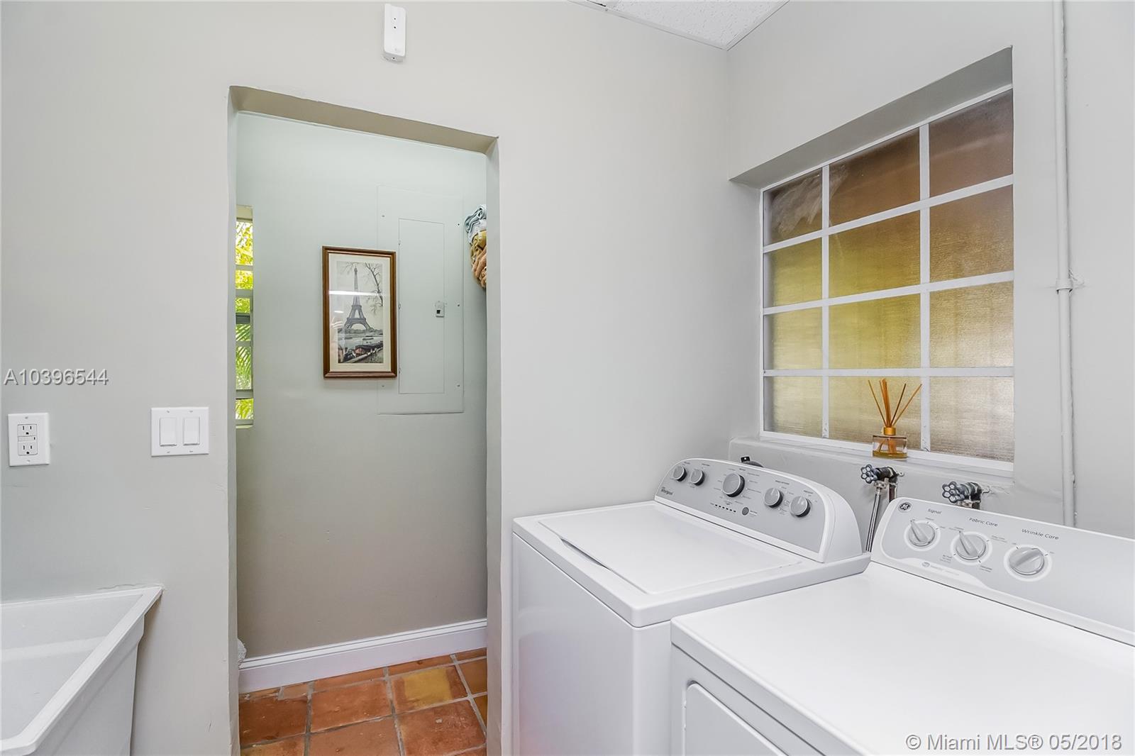 CRYSTAL HEIGHTS - Residential