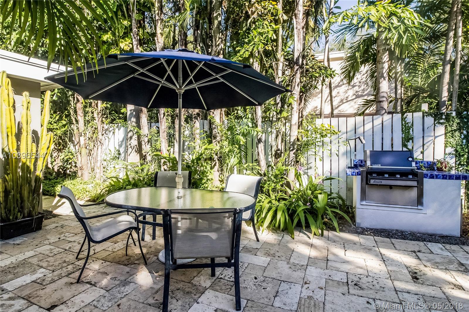 CRYSTAL HEIGHTS - Residential