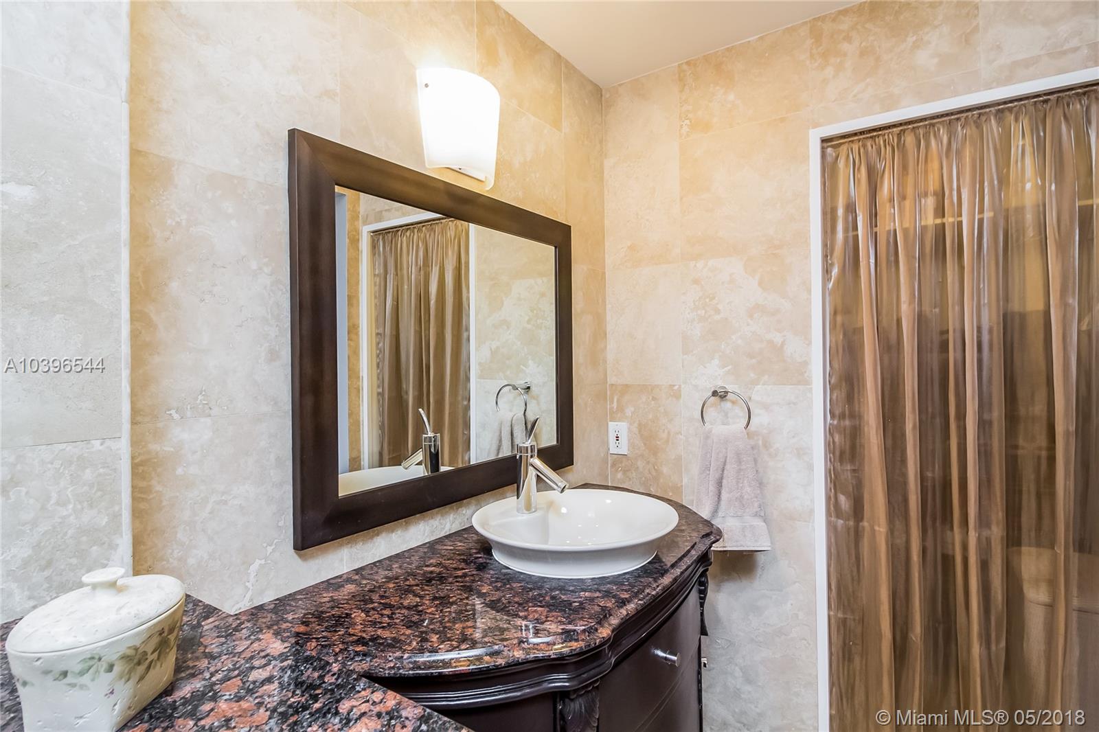 CRYSTAL HEIGHTS - Residential