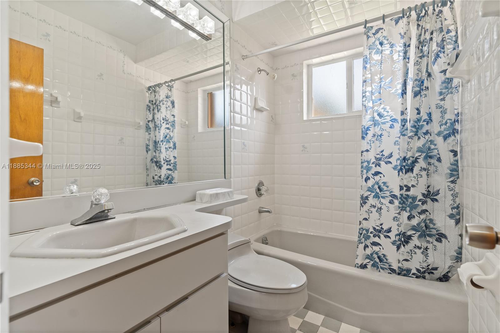 MACSON HEIGHTS - Residential