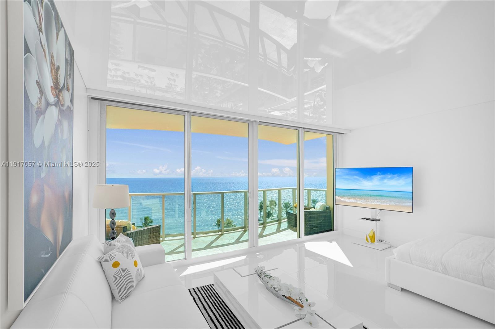 WAVE CONDO - Residential Lease