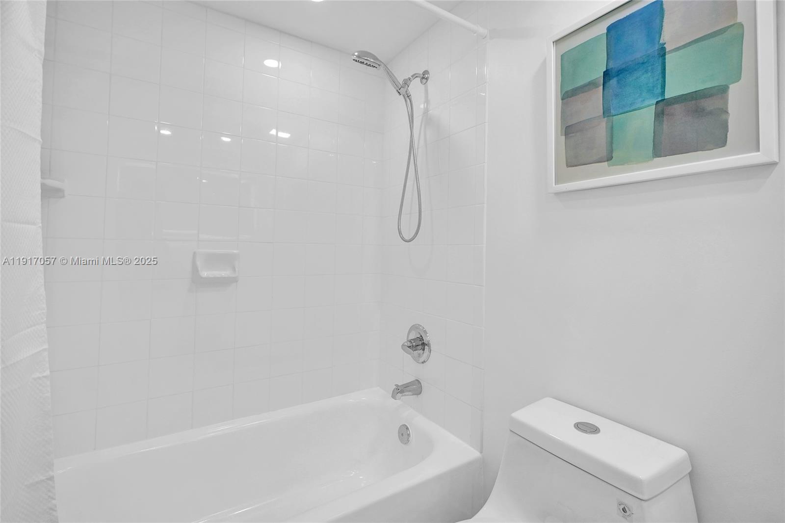 WAVE CONDO - Residential Lease