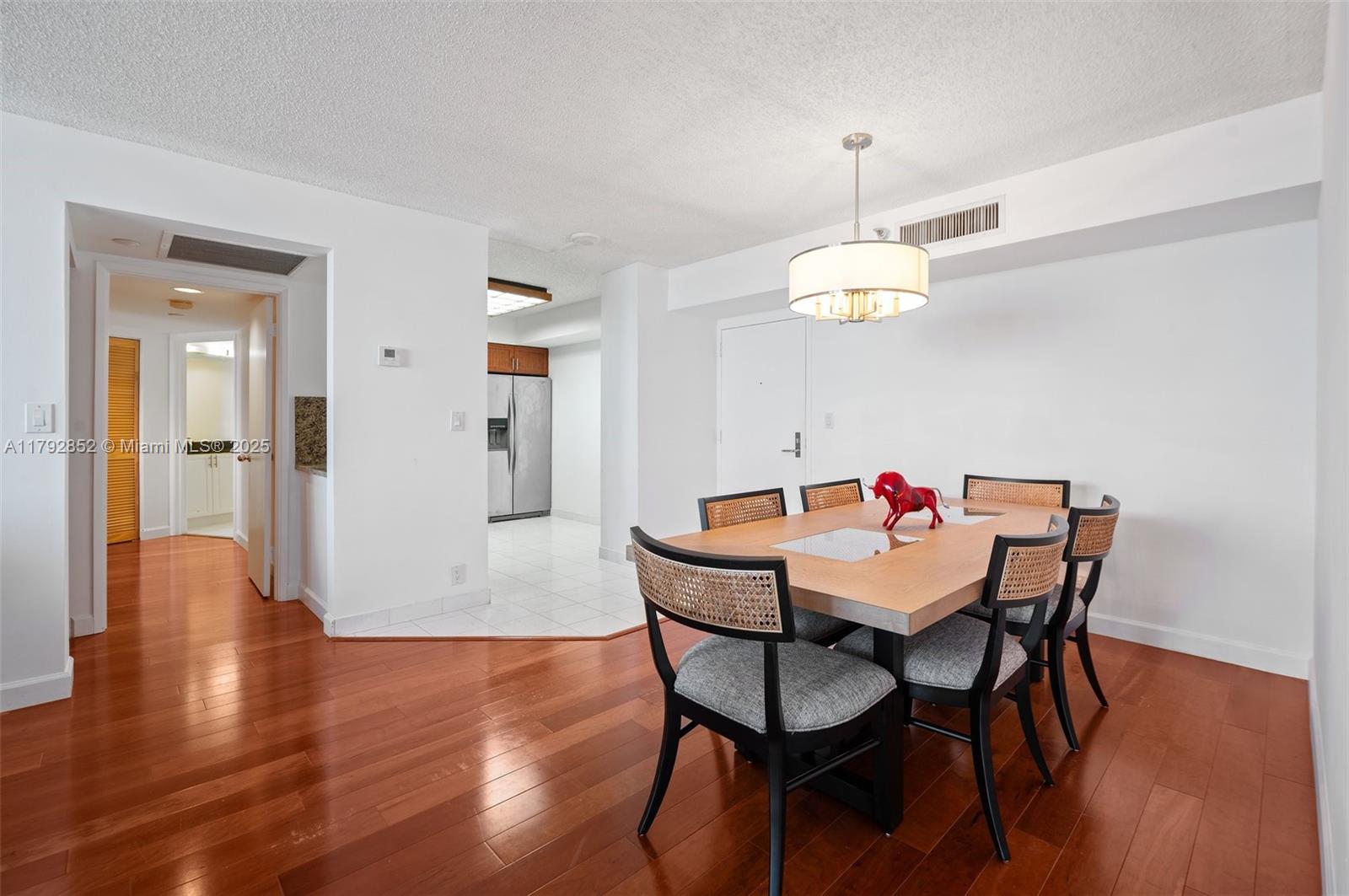MYSTIC POINTE CONDO NO TH - Residential