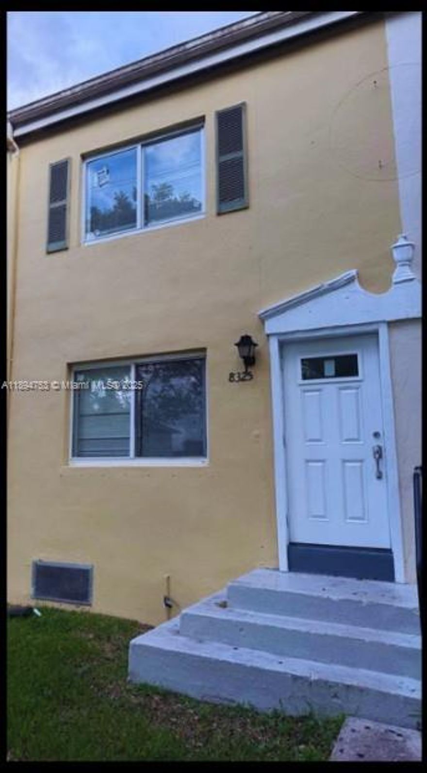 Meticulously and beautifully renovated, spacious 3-bedroom, 2-bath, townhouse/condo with in-unit laundry and private patio in Little River's Sunset Palm Villas Community. Unit has a brand-new air-conditioning system, and new stainless steel kitchen appliances. Unit has high-impact/hurricane proof windows and doors. Centrally located within a short drive to Sobe, Aventura Mall, Downtown Miami, Midtown, The Design District and Wynwood (among others). Nestled between North Miami Avenue and I-95. Public transportation is nearby, 2 public parks within a few blocks. No pets, no commercial vehicles. ***Only first + security needed to move in ($5,000)***