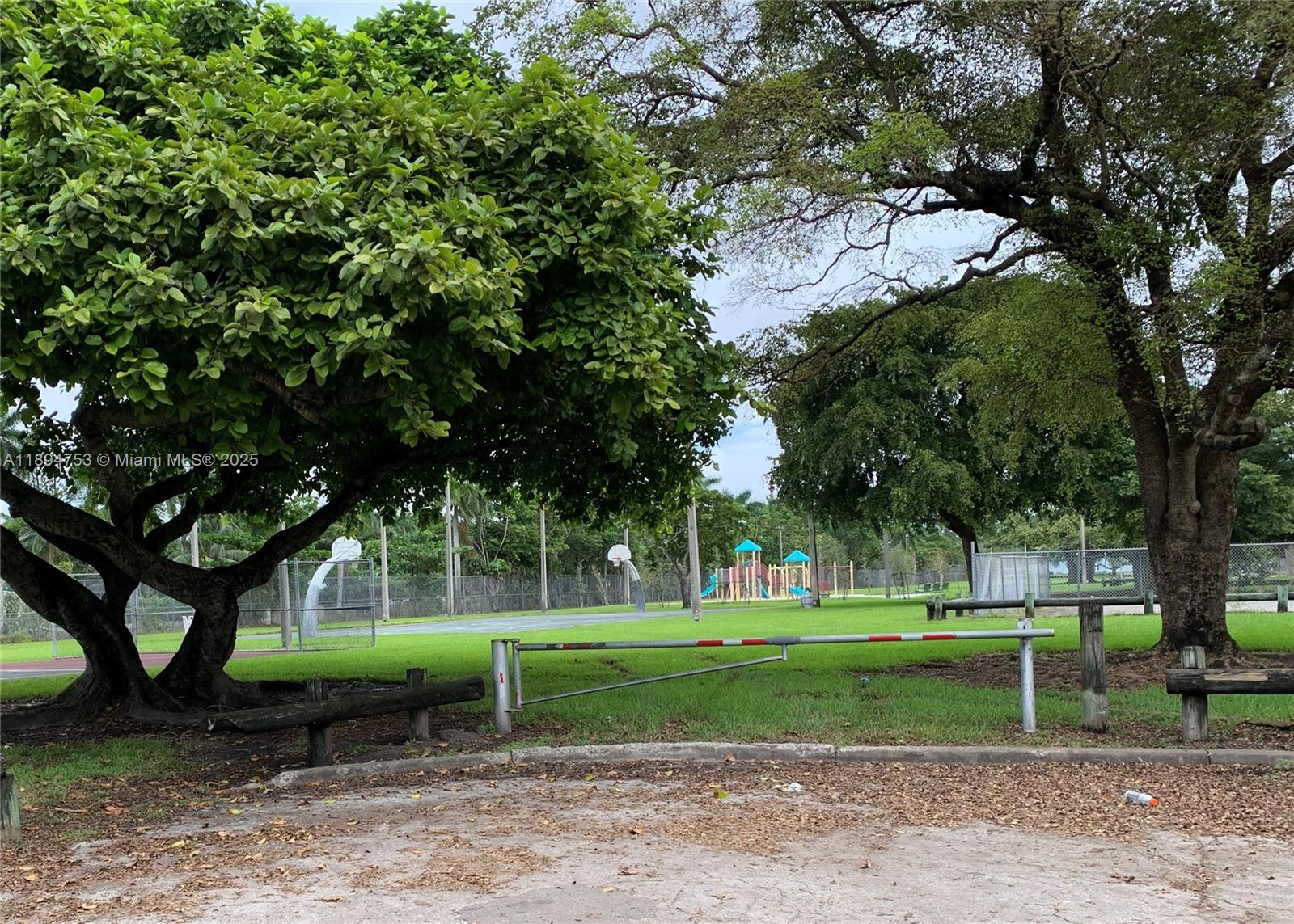 SUNSET PALM VILLAS CONDO - Residential Lease