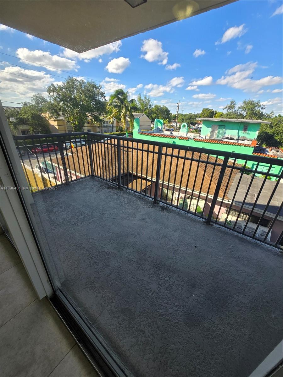 GROVELAND CONDO - Residential Lease