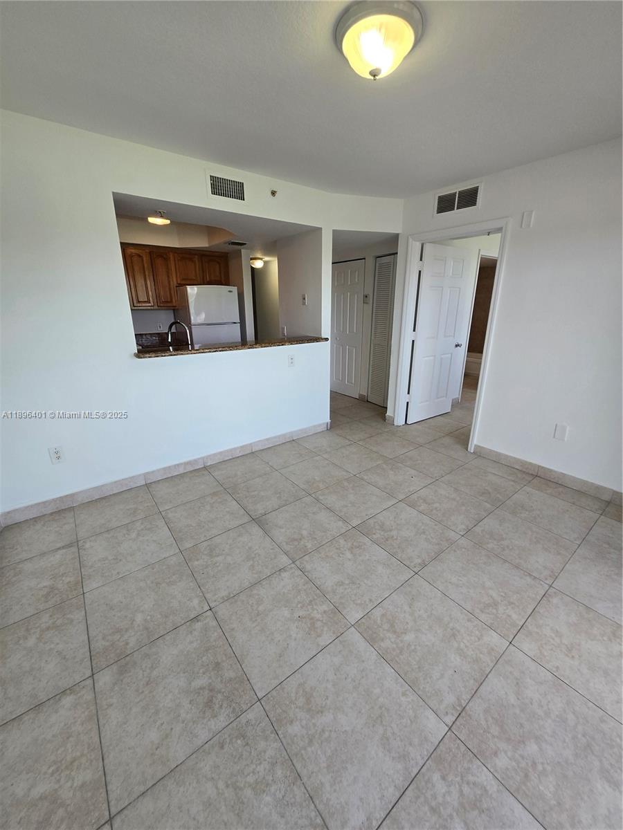 GROVELAND CONDO - Residential Lease