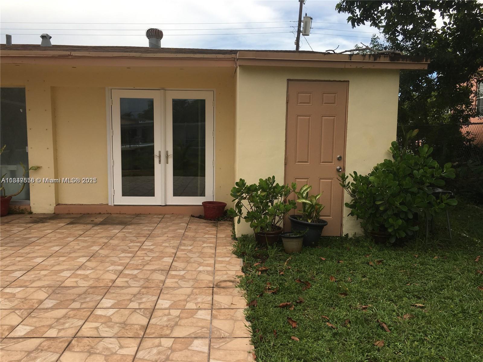 MIRAMAR ISLES SEC 1 - Residential