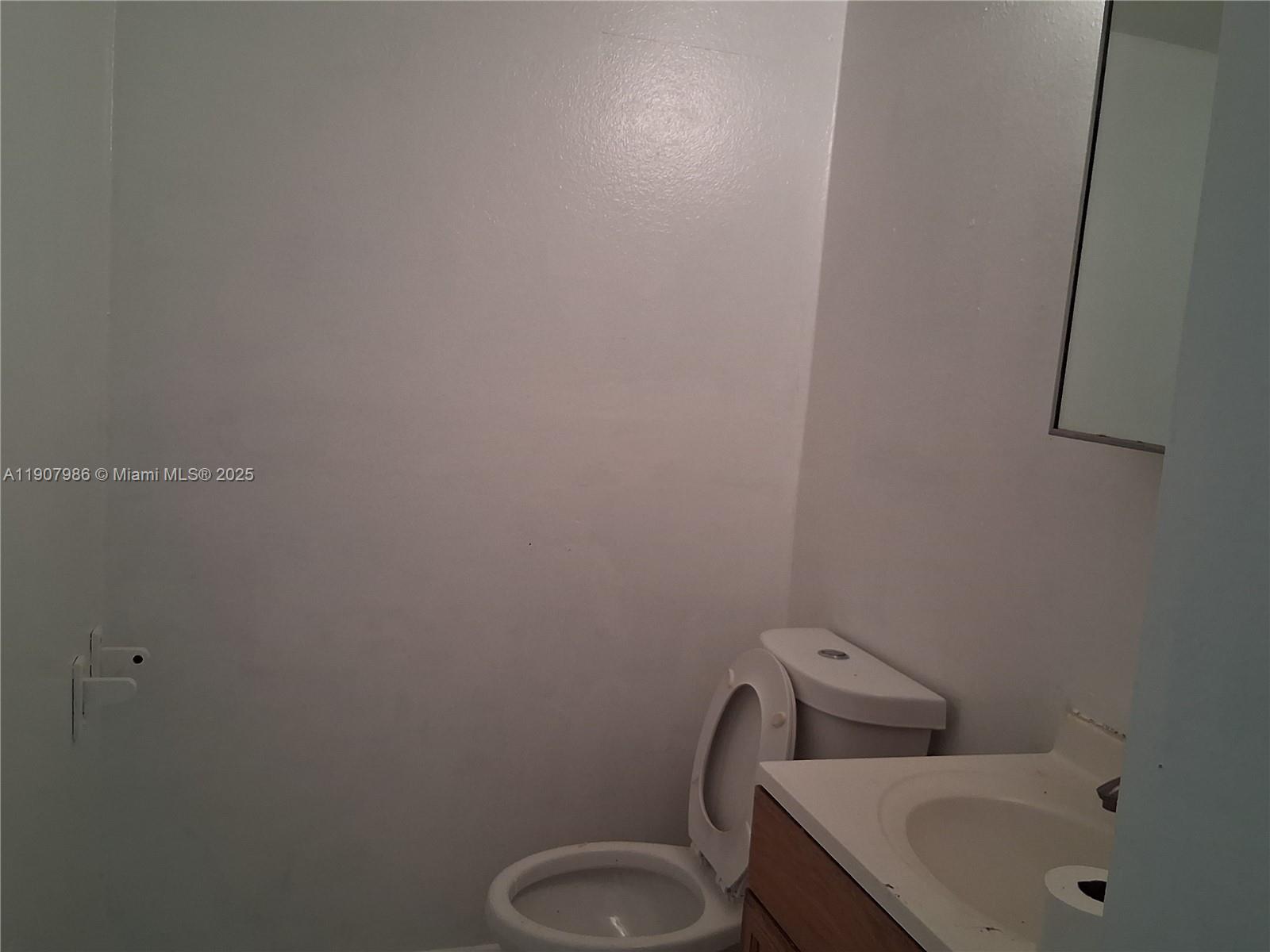 LEE PARK CONDO - Residential