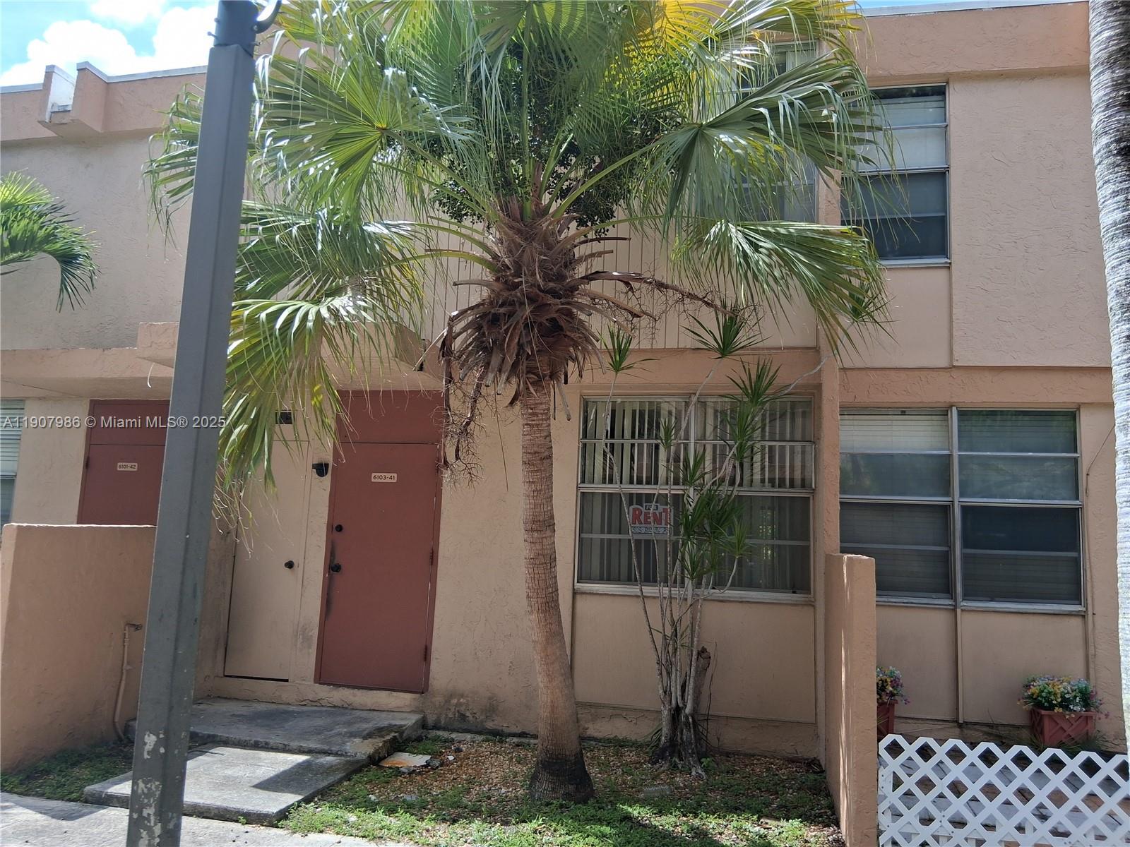 LEE PARK CONDO - Residential