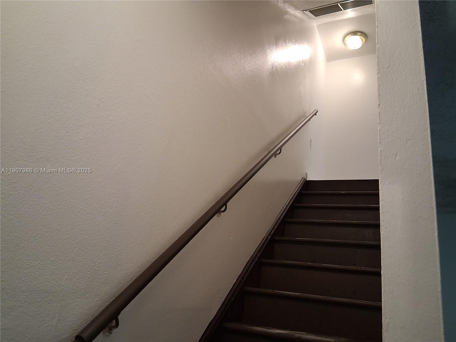 LEE PARK CONDO - Residential