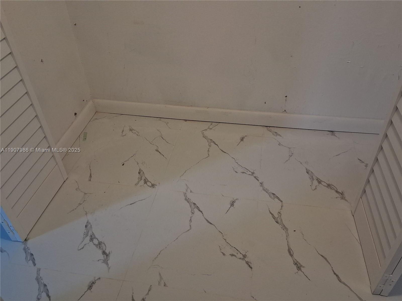 LEE PARK CONDO - Residential