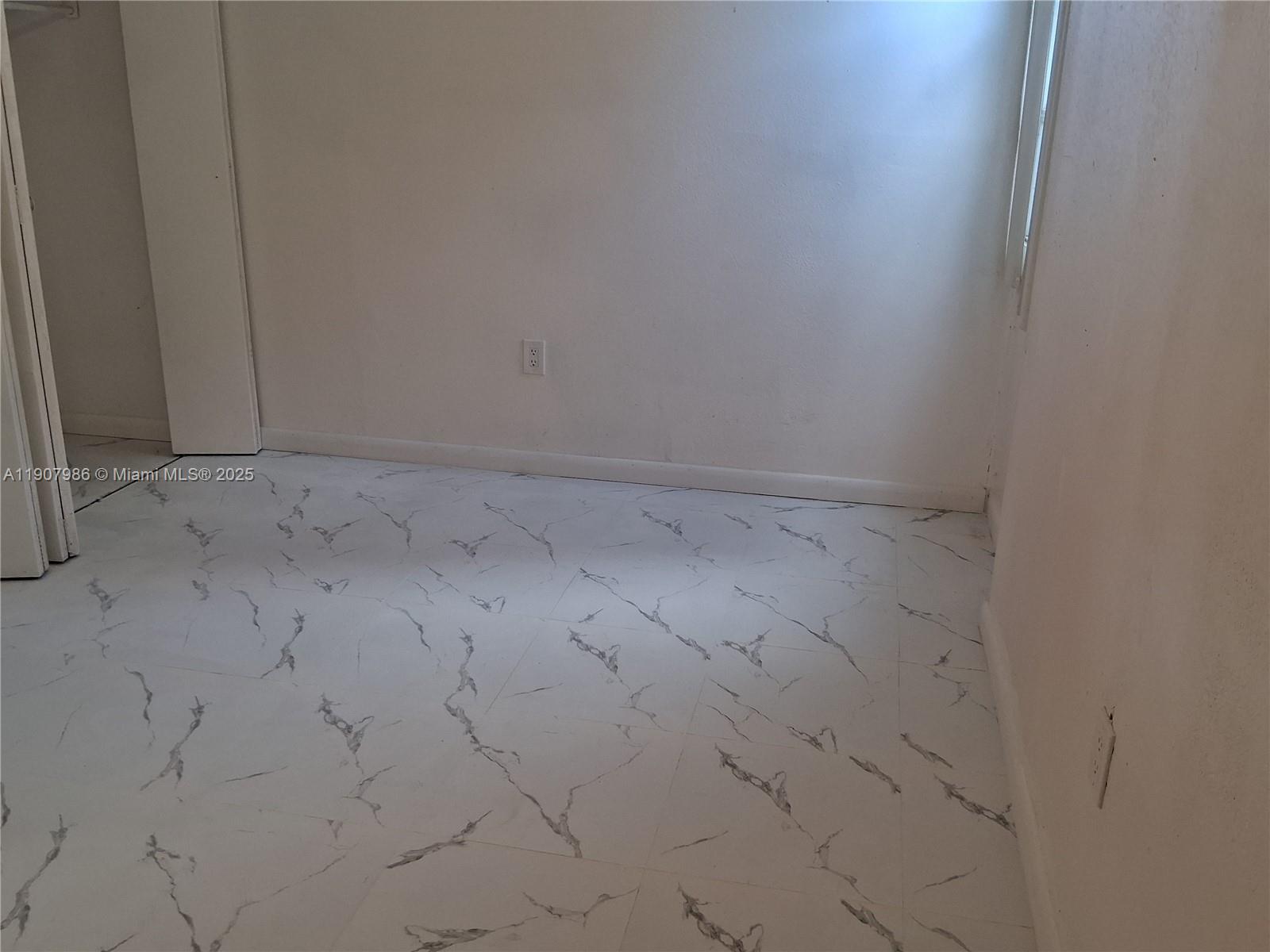 LEE PARK CONDO - Residential