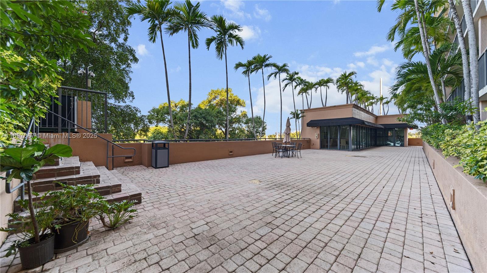 CORAL POINTE CONDO - Residential