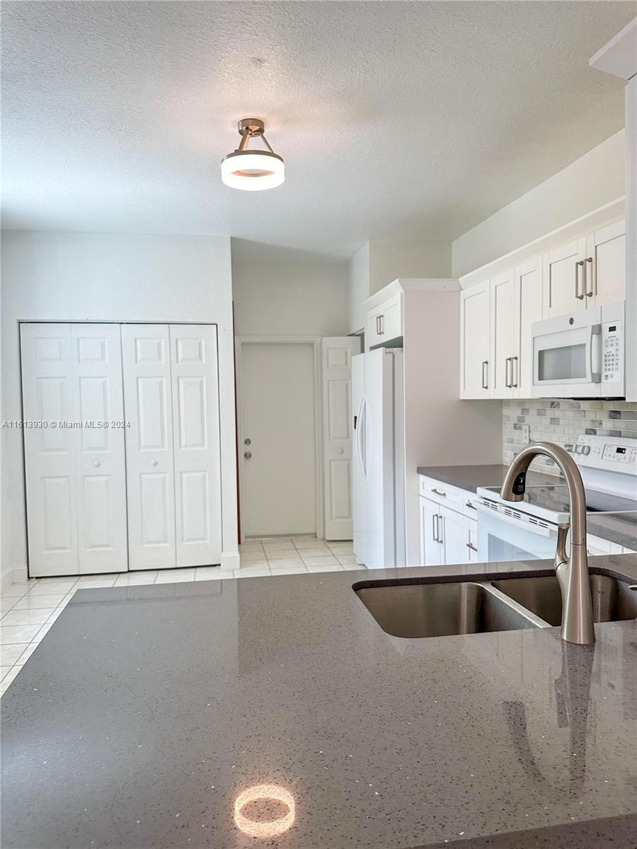 SECTOR 1 BOUNDARY PLAT - Residential Lease