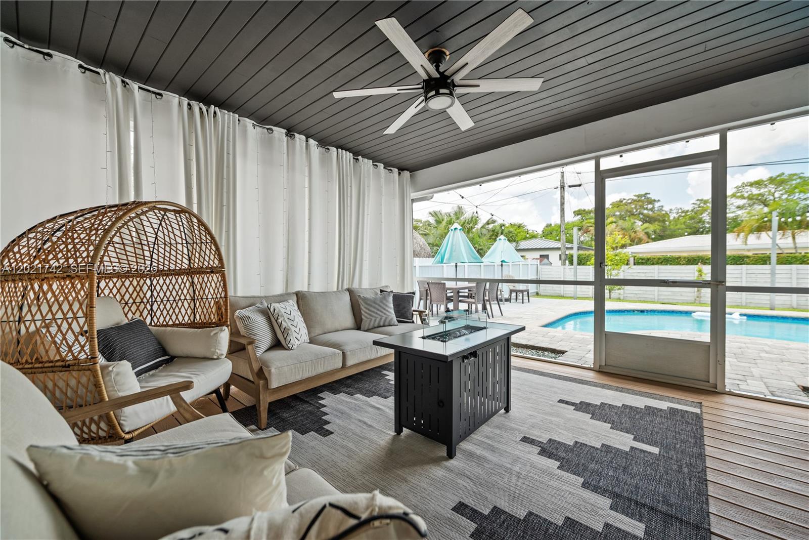 PELHAM ESTATES - Residential