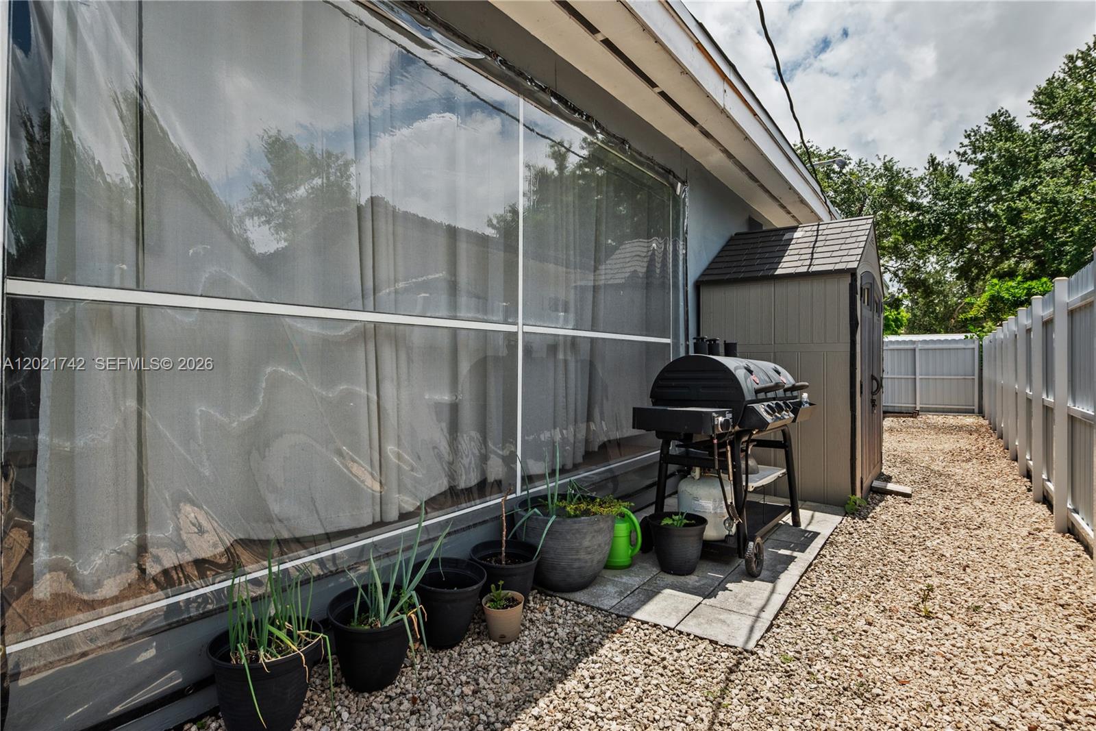 PELHAM ESTATES - Residential