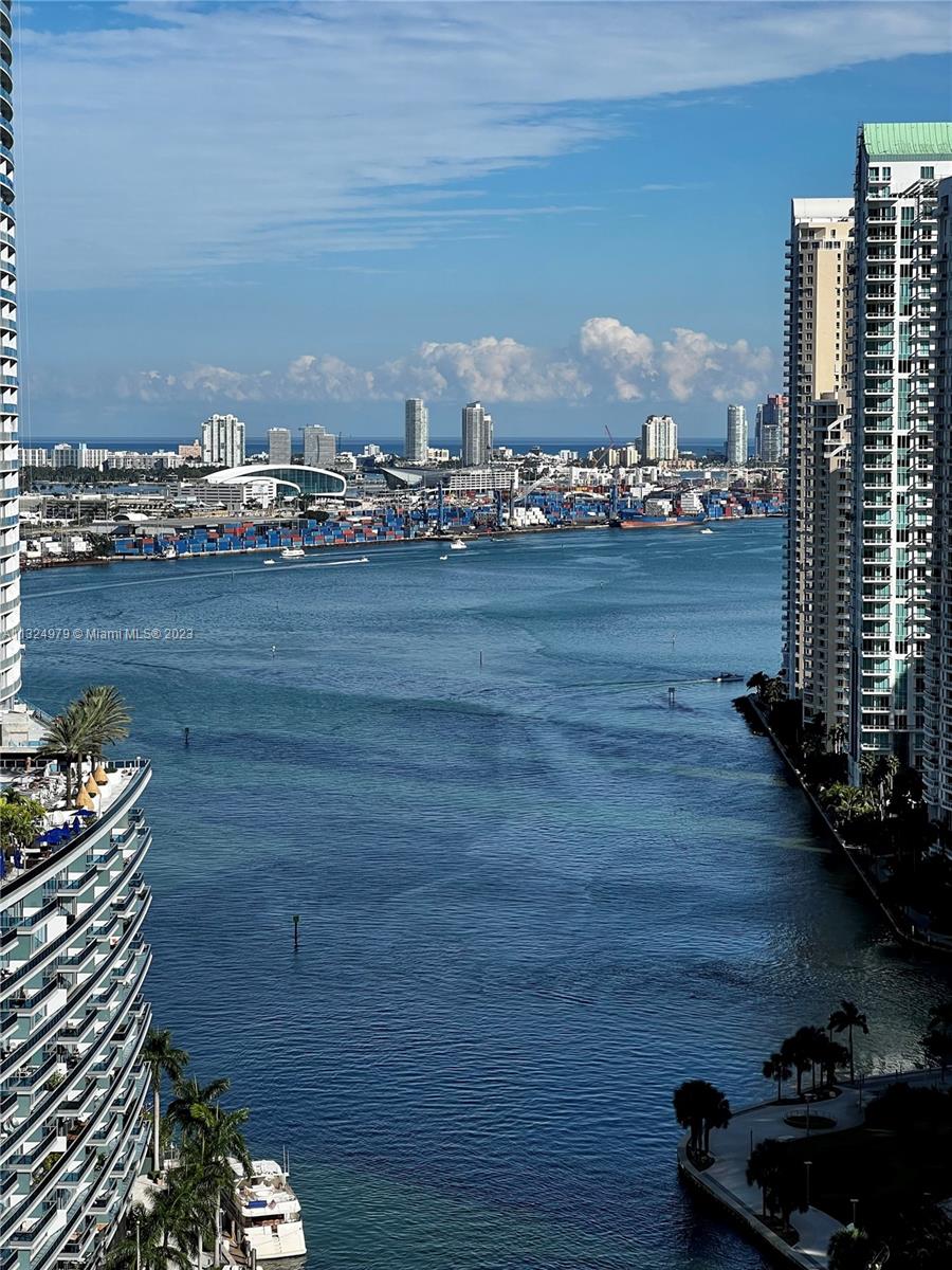 Spectacular view of the River and Bay! Corner unit filled with natural light, beautiful marble floors, many upgrades, open kitchen, spacious master bath, custom doors... Must see to appreciate! Furniture can be included in sale at no additional cost! 3 storages cages included. Waterfront building with boat dock for pick up & drop off, kayak, stand up and other water activities. Very well managed building with great amenities. Pets OK. OK to rent, minimum period 90 days. Fantastic investment and phenomenal location. Maintenance fee total $979.06/monthly (BOR North $652.80 + BOR Master $326.26)