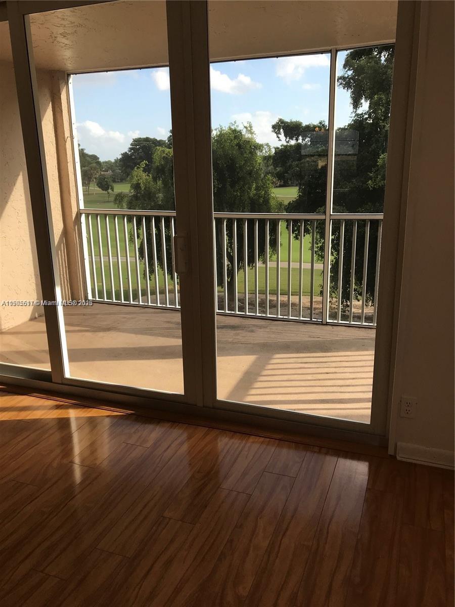 CORONADO AT JACARANDA PHA - Residential