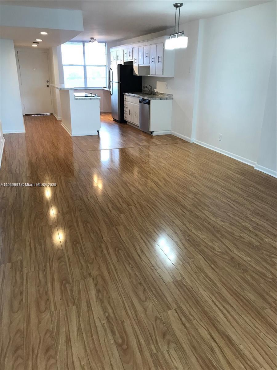 CORONADO AT JACARANDA PHA - Residential