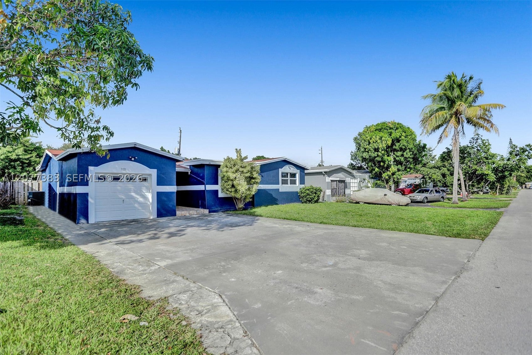 7221 Fairway Blvd