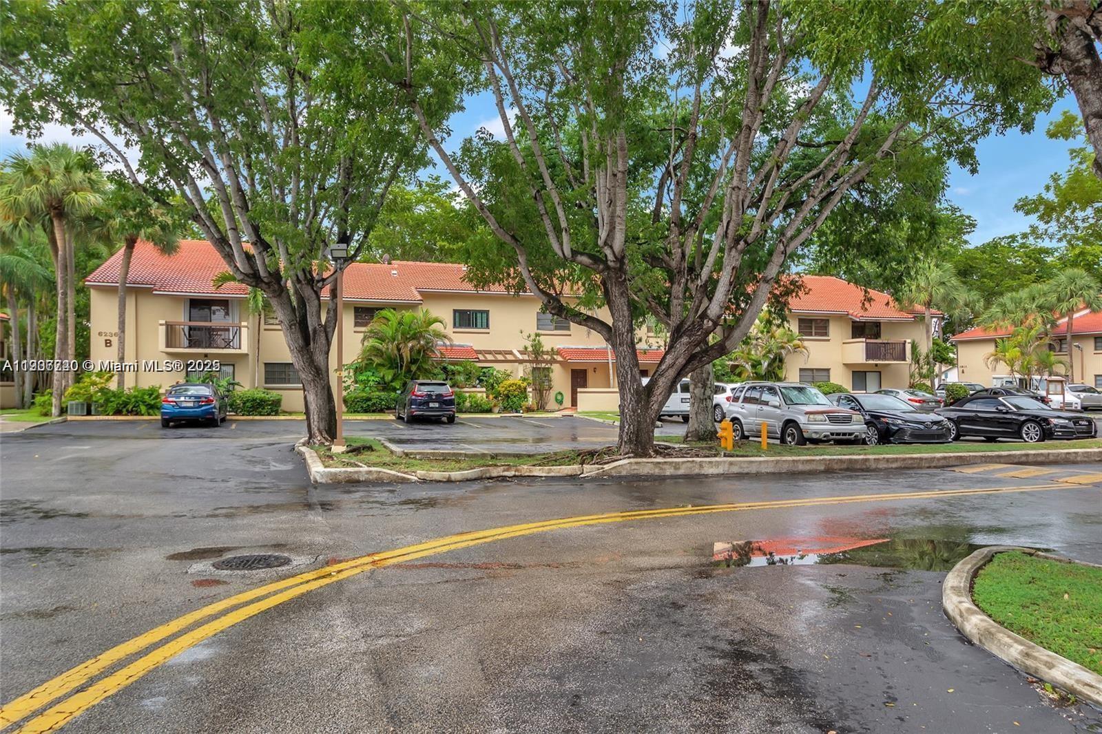 KENDALL LKS EAST PATIO CO - Residential Lease